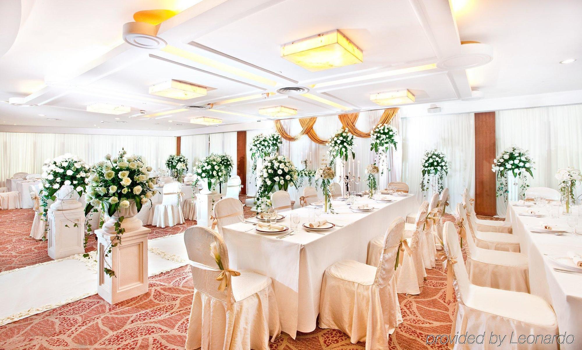 Crowne Plaza Nanjing Hotels & Suites Dış mekan fotoğraf