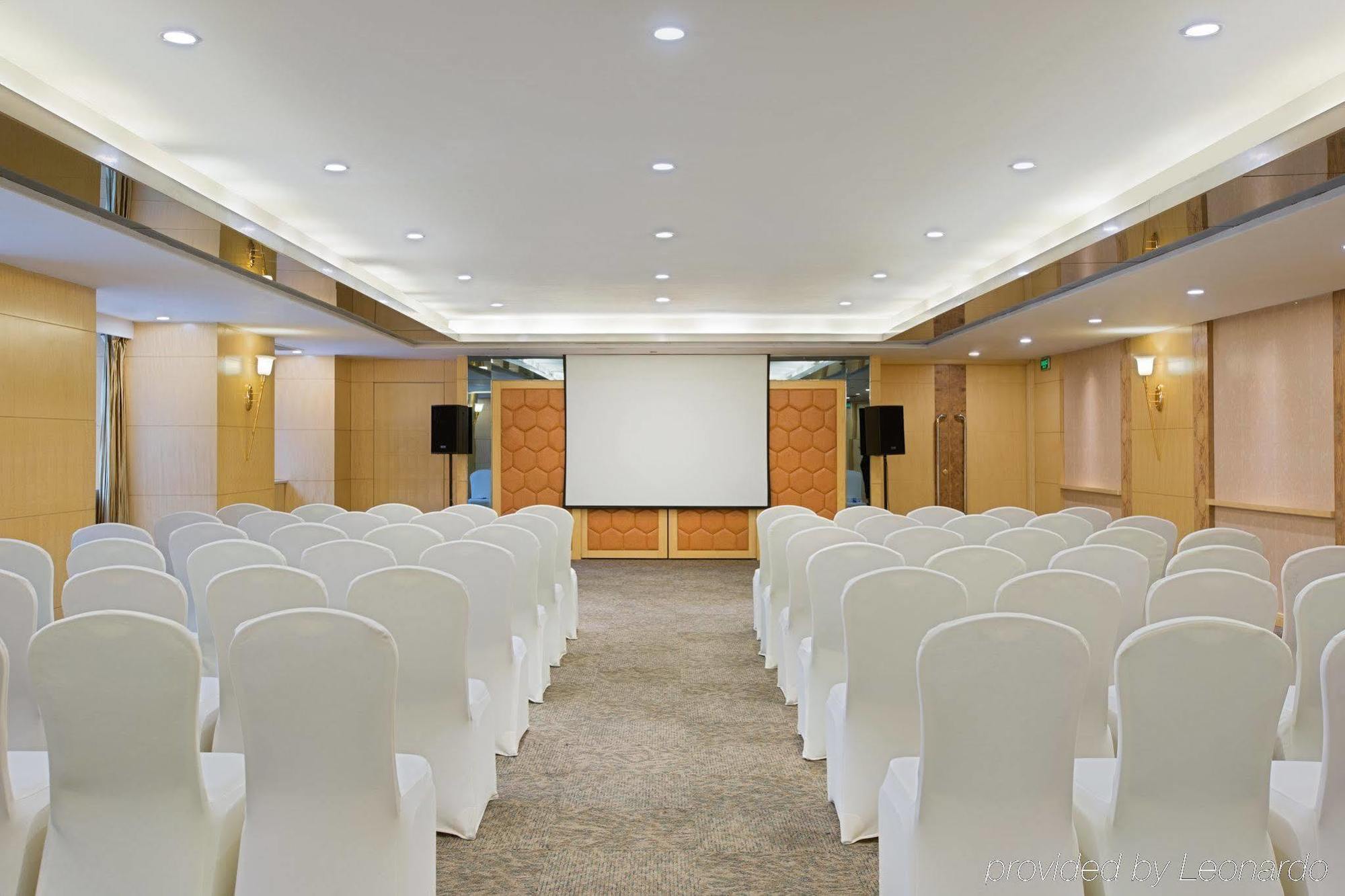 Crowne Plaza Nanjing Hotels & Suites Dış mekan fotoğraf