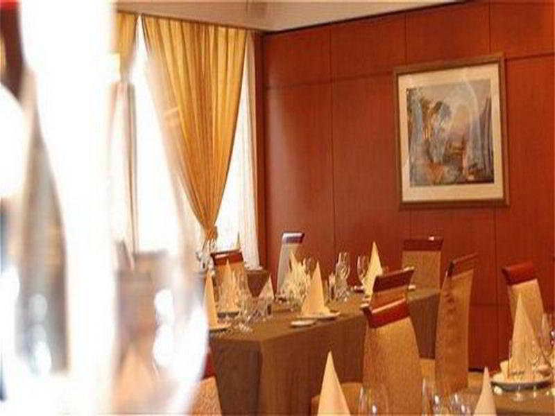 Crowne Plaza Nanjing Hotels & Suites Dış mekan fotoğraf